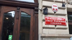 polska.gratis, Małopolski Urząd Wojewódzki w Krakowie – sprawy cudzoziemców, obywatelstwo, paszporty, świadczenia społeczne, rezerwacja wizyt, kontakt i godziny pracy.